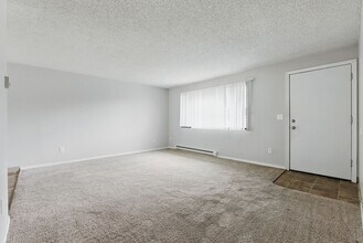 8631 SE Insley St in Portland, OR - Building Photo - Building Photo