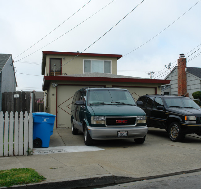 161 Diamond St in San Bruno, CA - Foto de edificio - Building Photo