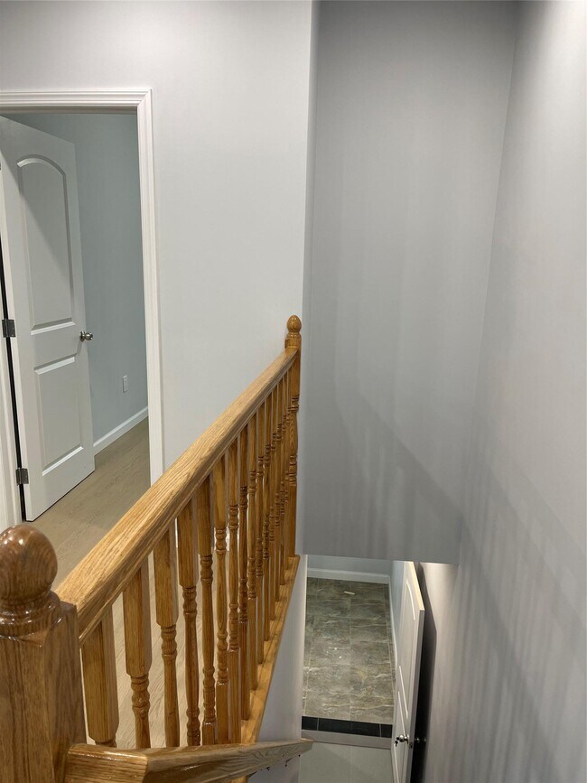 84-10 63rd Ave-Unit -2nd FL in Queens, NY - Building Photo - Building Photo