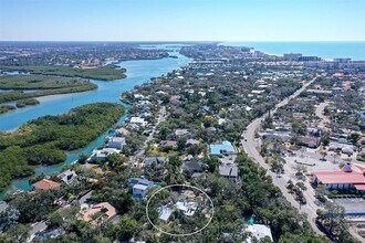 5310 Hidden Harbor Rd in Siesta Key, FL - Building Photo - Building Photo