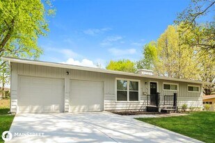 2307 NE 60th Terrace