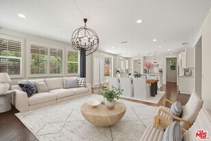 4928 Princess Dr in Agoura Hills, CA - Building Photo