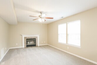 10734 Snowdrop Way in Indianapolis, IN - Building Photo - Building Photo