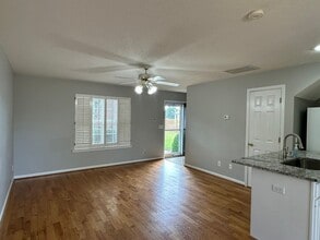 2866 Florence Dr in Gainesville, GA - Foto de edificio - Building Photo