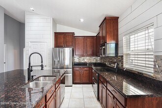 2712 Snapdragon Dr NW in Palm Bay, FL - Building Photo - Building Photo