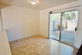 1597 Drake Dr in Davis, CA - Building Photo - Building Photo