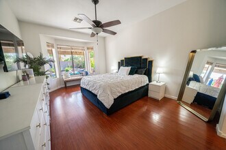 142 N Pineview Dr in Chandler, AZ - Building Photo - Building Photo