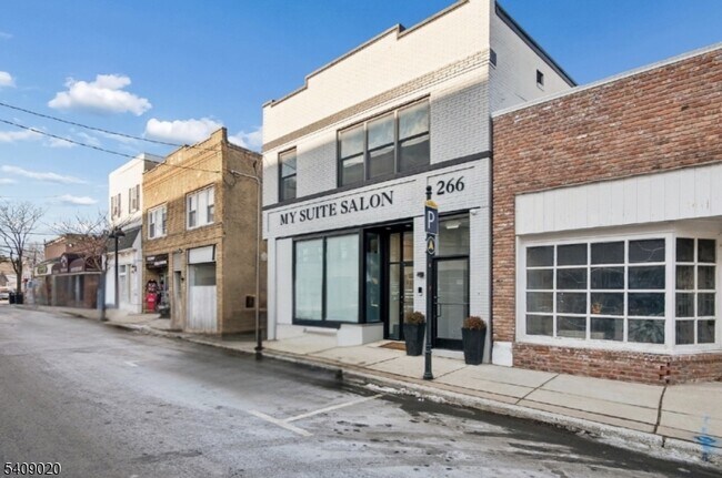 268 Morris Ave in Springfield, NJ - Building Photo - Building Photo