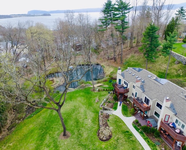 property at 38 Prospect Pl