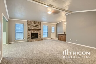 8229 April Ln in Watauga, TX - Building Photo - Building Photo