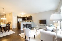 Building Photo - Lakeside Boulevard Townhomes Apartments in Shelby Township, Michigan