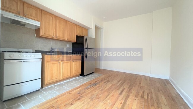 1 Arden St in New York, NY - Building Photo - Building Photo