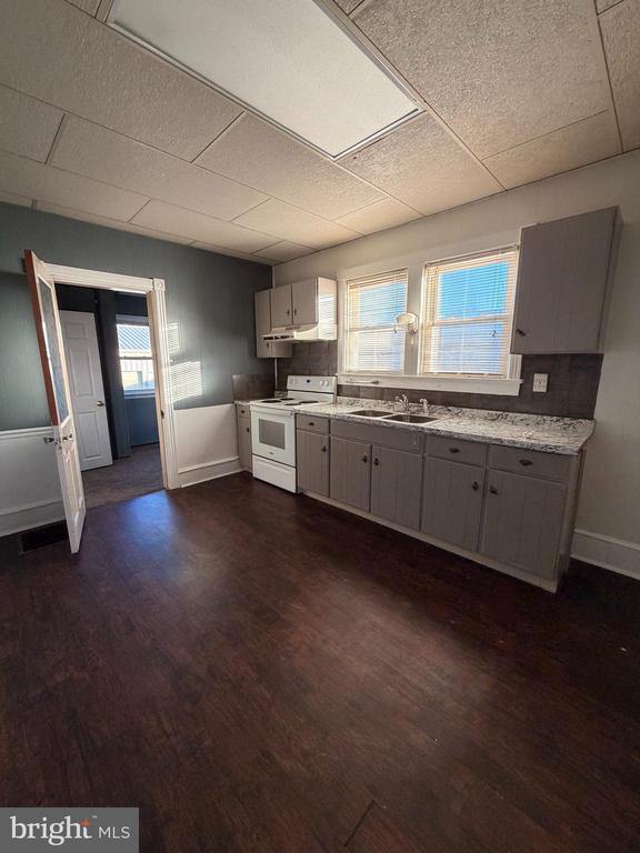 212 Helms Ave in Swedesboro, NJ - Building Photo - Building Photo