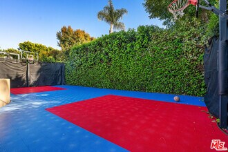 14710 Greenleaf St in Los Angeles, CA - Building Photo - Building Photo