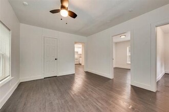 2706 Hector St in Dallas, TX - Building Photo - Building Photo
