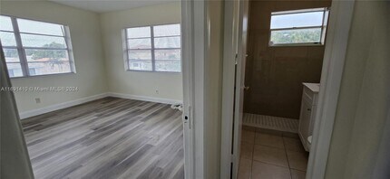 9041 Harding Ave in Surfside, FL - Building Photo - Building Photo