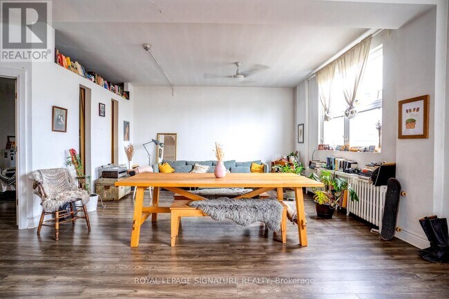 property at 926 King St W
