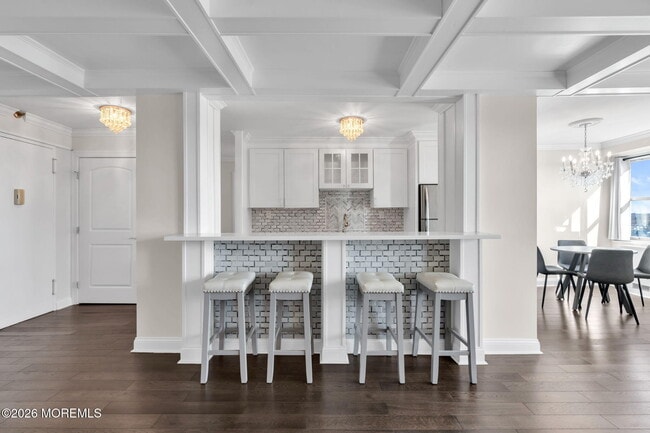 28 Riverside Ave in Red Bank, NJ - Building Photo - Building Photo