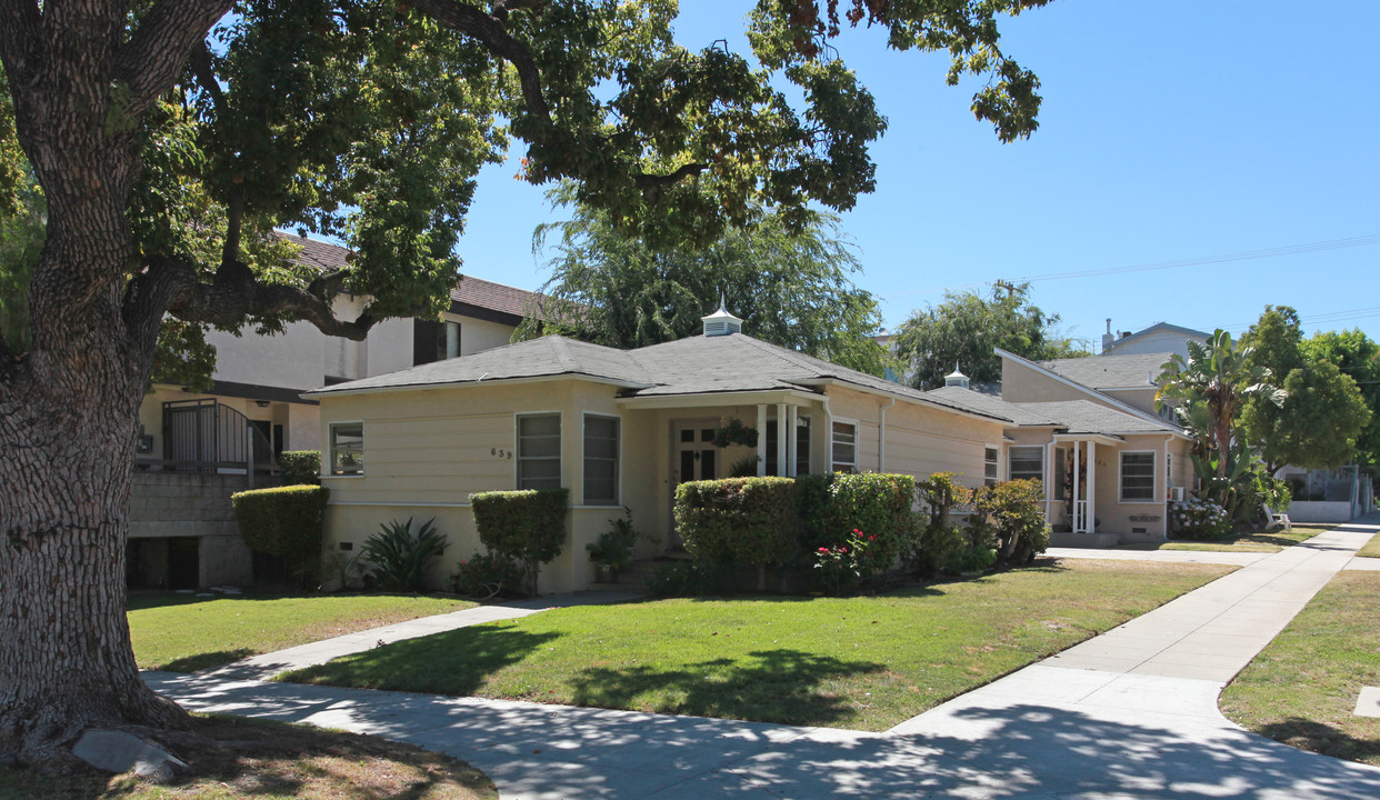 639 E Angeleno Ave in Burbank, CA - Building Photo