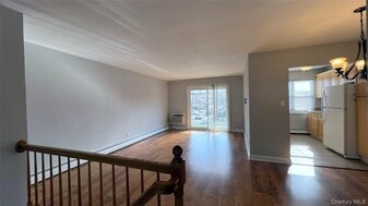 62-43 69th Pl in Queens, NY - Building Photo