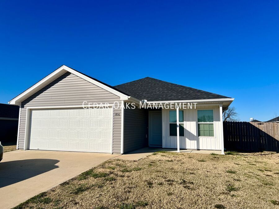 806 Granite Cir SW in Gravette, AR - Building Photo