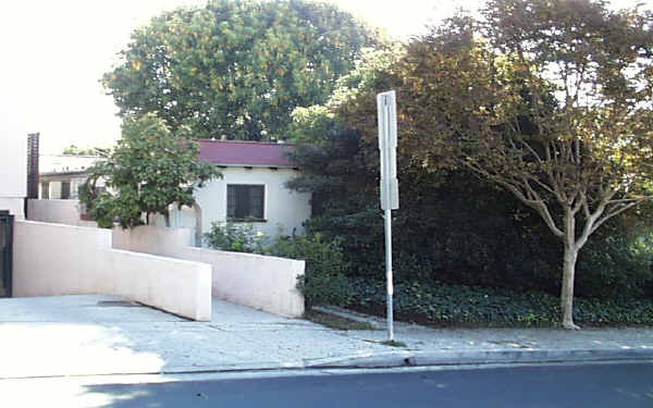 984-986 Hancock Ave in West Hollywood, CA - Building Photo