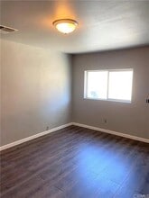 1103 Snyder Ln in Bakersfield, CA - Building Photo - Building Photo