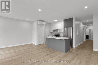 63 Acacia Ave in Ottawa, ON - Building Photo - Building Photo