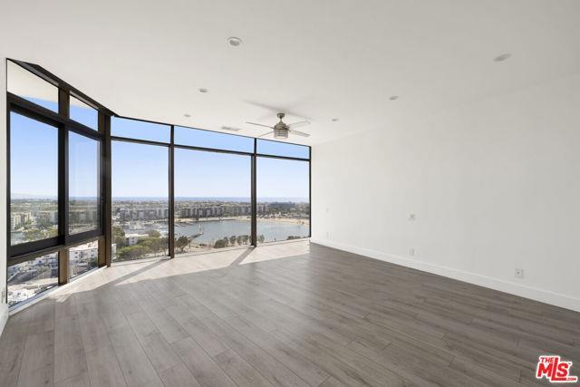 property at 4267 Marina City Dr