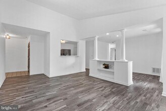 12004 Taliesin Pl in Reston, VA - Building Photo - Building Photo