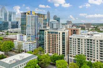 Hanover Dilworth in Charlotte, NC - Building Photo - Building Photo