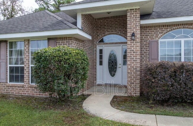 property at 3514 Farrington Ct