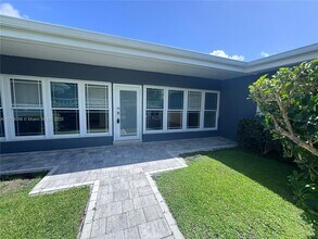 1951 NE 185th Ter in North Miami Beach, FL - Building Photo - Building Photo