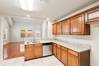 501 W Leland Ave in McKinney, TX - Building Photo - Building Photo