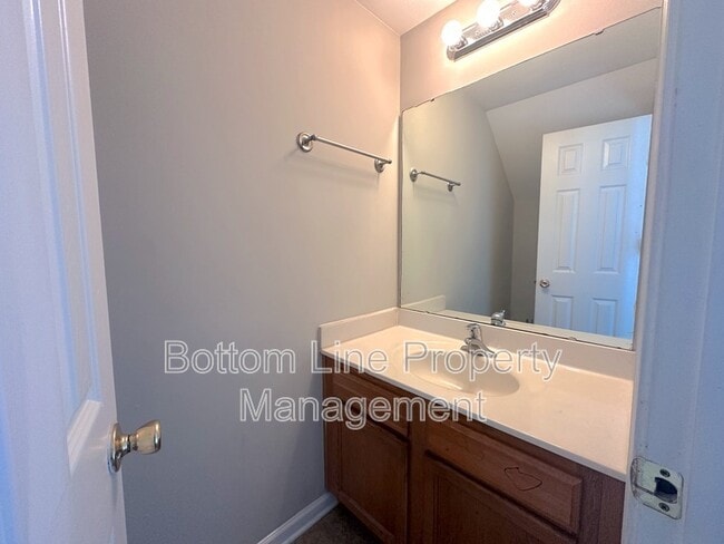424 Winding Canyon Dr in Charlotte, NC - Building Photo - Building Photo