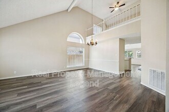 817 Sewell Dr in Lancaster, TX - Building Photo - Building Photo