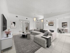2670 SE 7th Pl in Homestead, FL - Building Photo - Building Photo