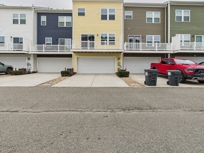 428 Crofton Village Terrace in Midlothian, VA - Building Photo - Building Photo