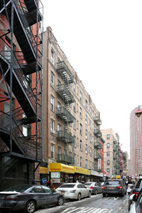 80-84 Bayard St in New York, NY - Foto de edificio - Building Photo