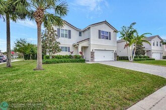 92 Palmetto Ln in Royal Palm Beach, FL - Building Photo - Building Photo