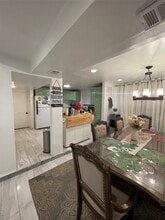 593 Old Country Rd in Deer Park, NY - Building Photo - Building Photo