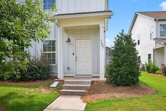 757 Eudora Welty Way in Athens, GA - Building Photo - Building Photo