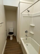 1204 North St, Unit 2 in Lafayette, IN - Foto de edificio - Building Photo
