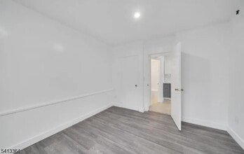 275 Main St in Paterson, NJ - Building Photo - Building Photo