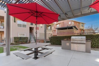 The Lexington Apartments in Davis, CA - Building Photo - Building Photo