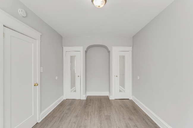 7057 Cresheim Rd in Philadelphia, PA - Building Photo - Building Photo