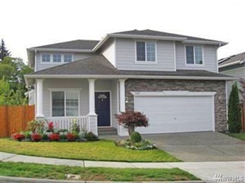 828 183rd Pl SE in Bothell, WA - Building Photo