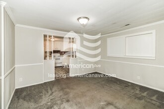 720 Bryant Rd in Pelzer, SC - Foto de edificio - Building Photo