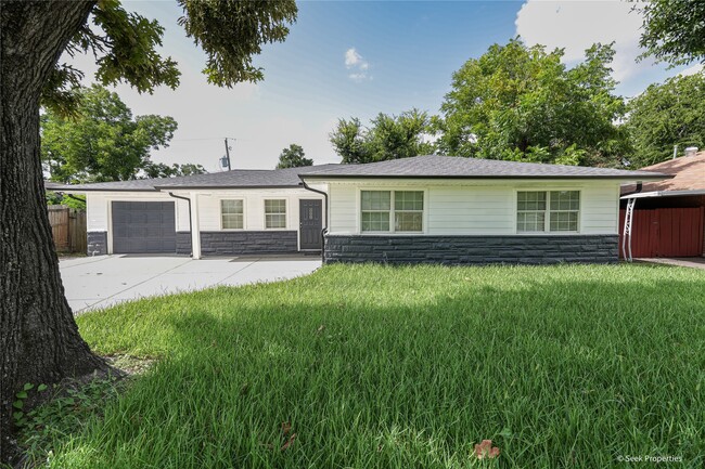 property at 7942 Hammerly Blvd