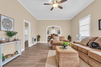 301 C St SW in Ardmore, OK - Building Photo - Building Photo